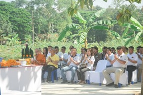 พิธีตั้งศาลพระภูมิและผูกผ้าสีมงคล แฟลตข้าราชการตำรวจ (ส.2) สภ.แม่สอด